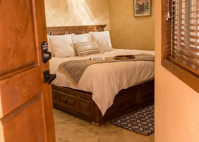 Beachside Bliss Studio, Walk To The Marina And Apartment Cabo San Lucas