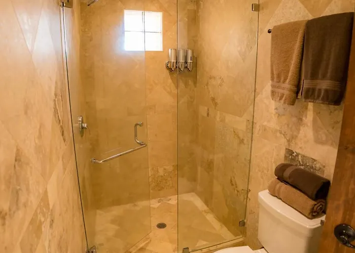 Beachside Bliss Studio, Walk To The Marina And Apartment Cabo San Lucas
