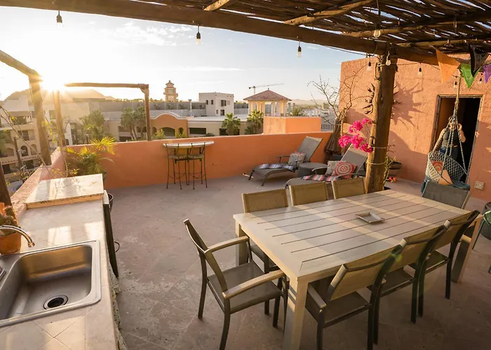 Apartment Beachside Bliss Studio, Walk To The Marina And Cabo San Lucas